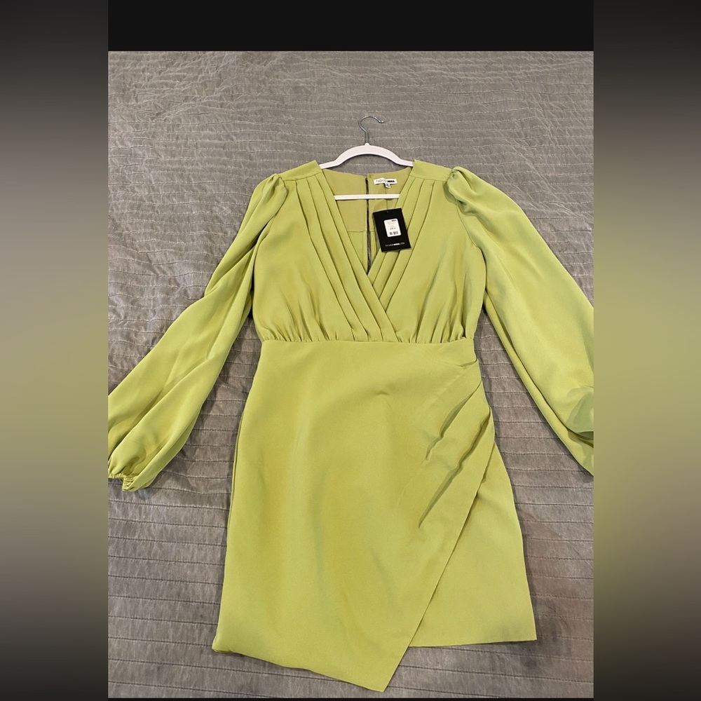Fashion Nova dress never used